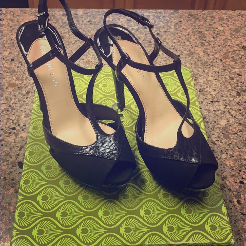 My HIGH heel days are over hanging up my 👠